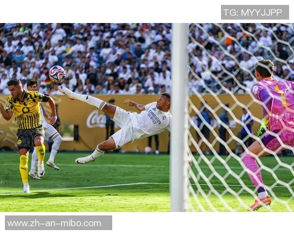 皇马新王姆巴佩踢不爽？缺个肉盾扛损伤！贝林厄姆转型中锋怎么样